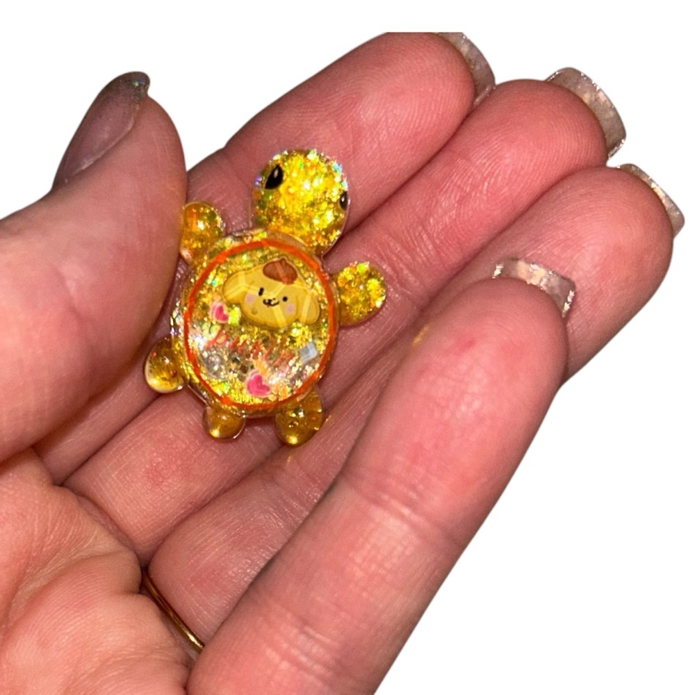 Sanrio Pompompurin Shimmery Yellow Lucky Turtle with 3D Floating Frame Display - Picture 4 of 13